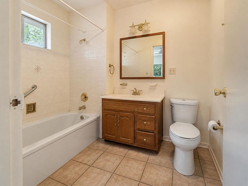 Dated bathroom before a remodel